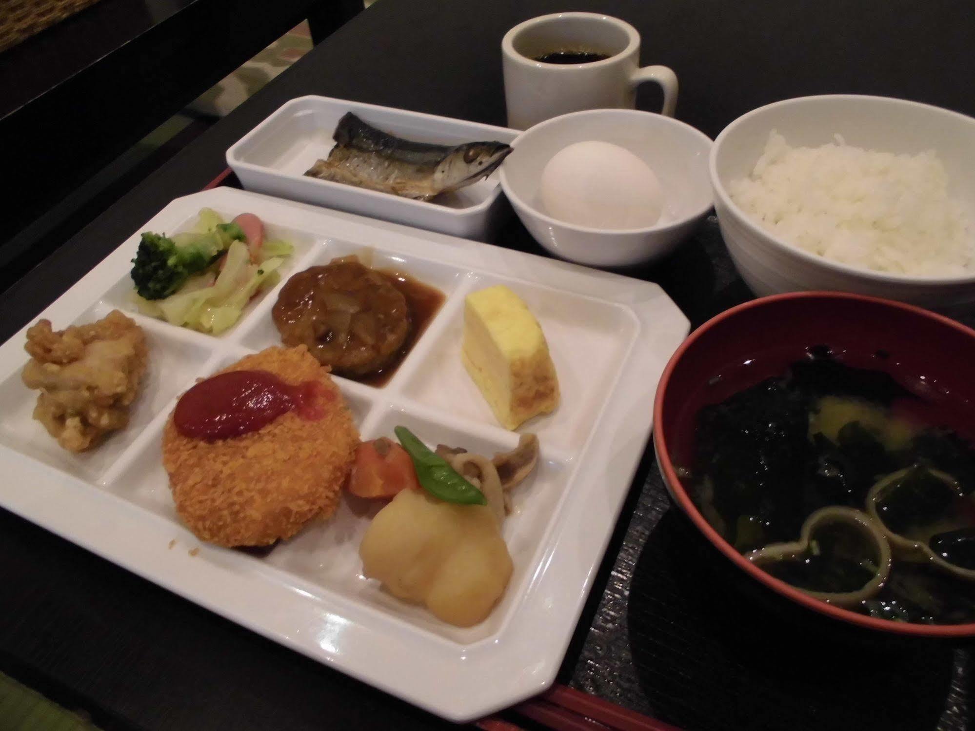 Wellbe Meieki Nagoya Exterior foto